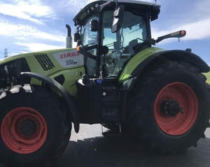รถแทรกเตอร์ <span class=keywords><strong>CLAAS</strong></span> <span class=keywords><strong>820</strong></span> - Product Image 3