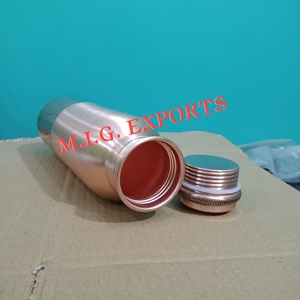 Compre una Botella de Cobre de Primera Calidad con Tapa Hermética, Beneficios Ayurvédicos, Usos para Almacenamiento de Agua, Botella de Cobre M.I.G. EXPORTACIÓN INDIA - Product Image 2
