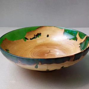 Cuencos de Resina Epoxi Hechos a Mano con Diseño Innovador, Cuencos de Resina y Madera, Arte en Resina a un Precio de Fábrica Muy Bajo - Product Image 1