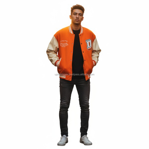 เสื้อแจ็กเก็ตเลตเตอร์แมนสีส้มและครีมสีขาวขนาดใหญ่ได้รับความนิยมและสเวตเชิ้ตสไตล์บอมเบอร์วินเทจสำหรับทุกเพศ - Product Image 4