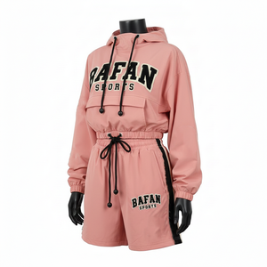 Conjunto de Pantalones Cortos y Chaqueta Cortavientos para Mujer, Elegante, Transpirable, Paneles de Tela de Nailon, Logotipo Chenille Personalizado, Tallas Grandes - Product Image 4