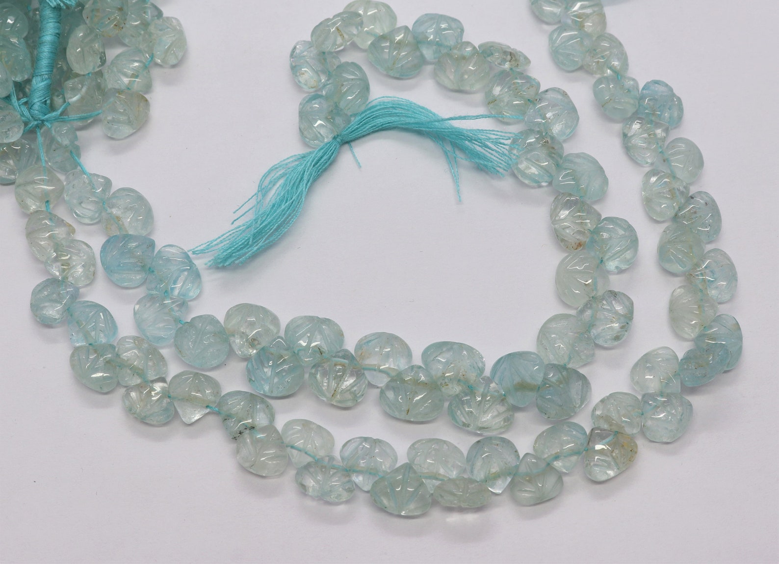 เช่นเดียวกับรูปภาพ