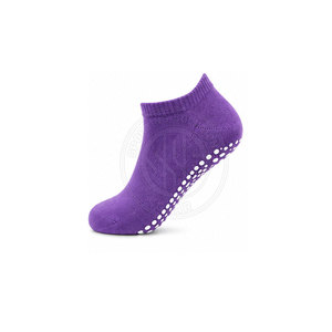 Chaussettes antidérapantes pour femmes, style simple, chaussures d'intérieur douces pour la maison, le yoga, la marche et un usage quotidien confortable - Product Image 3