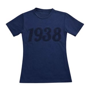 T-shirt en chenille personnalisé bleu marine 1938 à manches courtes, col rond, décontracté, avec broderie de patch texturé, confortable, unisexe - Product Image 2