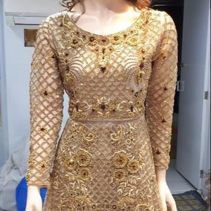 Elegante Kurta de Diseñador con Conjunto Palazzo para Mujer, Hermoso Trabajo de Apliques, Traje Étnico Pakistaní para Boda - Product Image 2