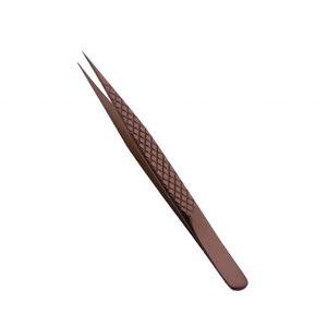 Pinzas para Cejas de Acero Inoxidable con Punta Puntiaguda DANTRIC IMPLANTS, Mango Marrón, Duraderas y de Lujo - Product Image 1