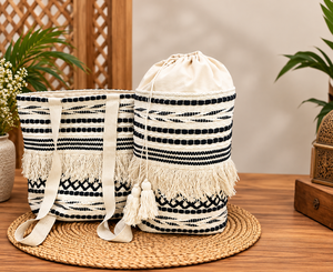 Sac à dos bohème en coton tissé fait main avec franges et pompons, sac de voyage à cordon, léger, décontracté, pour l'université et la plage - Product Image 2