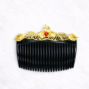 MOLL JEWELLERS - Joyería Vintage Chapada en Oro, Aleación Hecha a Mano, Ecológica, Impermeable, Elegante, con Brillantina, Mini Animales, Borlas y Flores - Product Image 1