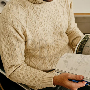 Pulls en tricot doux et chauds de style urbain, de qualité supérieure, fabriqués sur mesure, pour hommes et femmes, par un fabricant spécialisé dans les vêtements d'hiver. - Product Image 2