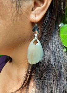 Pendientes Colgantes de Concha Natural Hechos a Mano, Joyería de Oreja en Forma de Lágrima, Tono Plateado, Pendientes de Cuerno de Búfalo a la Moda, Artesanía Natural - Product Image 2