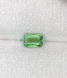 Pierre précieuse naturelle de grenat Merelani de Tanzanie, pierre rouge et verte de haute qualité pour la fabrication de bijoux fins - Product Image 2