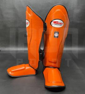 Guantes de Kickboxing y Sanda Twins Naranja al por Mayor, Set de Protectores de Tibia de Cuero Genuino de Vaca, Equipo Ligero de Boxeo y Artes Marciales - Product Image 5