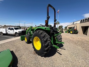 Tractor Compacto 2025 4044M Z133088, Equipo Premium Listo para Exportación - Product Image 4