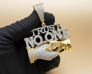 Colgante Personalizado de Dos Tonos con Letras de Nombre, Chapado en Oro de 18K y Plata 925, con Incrustaciones de Diamantes Moissanita, Estilo Hip Hop, Joyería Fina - Product Image 3