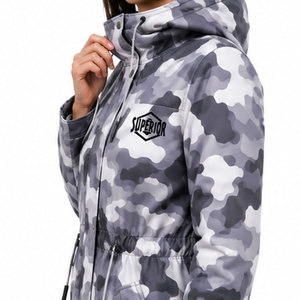 Abrigo Parka Cortavientos para Mujer con Capucha Decorada, Bolsillos Multifuncionales y Forro Cálido de Primera Calidad para Clima Frío - Product Image 3