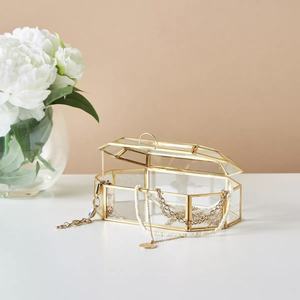 Boîte à bijoux en verre géométrique avec cadre en métal doré, organisateur de présentation, étui de rangement transparent pour la décoration de la maison - Product Image 1