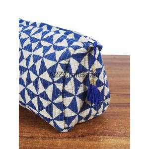Pochette cosmétique indienne matelassée en coton biologique, faite à la main, avec fermeture éclair à pompon, écologique, durable, style vintage, multicolore - Product Image 5