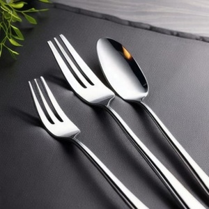 Nordic Style <b>Mirror</b> Polish Flatware Sets High Quality 18/10 Stainless Steel Good Design <b>Plastic</b> Handles Weddings Portuguese Set - Product Image 2
