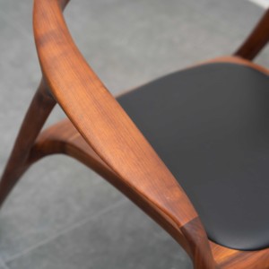 Contemporary Nordic Lounge Chair <b>Crafted</b> from Walnut Wood with Open Grain Finish and Curved Armrests for Modern Home PISANO - Product Image 4