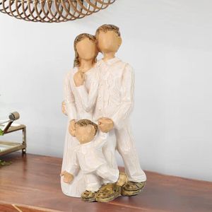 Scultura Creativa in Resina per Famiglia, Decorazione Originale per Casa, Statua per Tre Membri di Famiglia Amante - Product Image 1