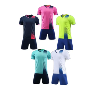 Uniformes de Fútbol Personalizados de Alta Calidad - Últimos Diseños y Colores - Product Image 1