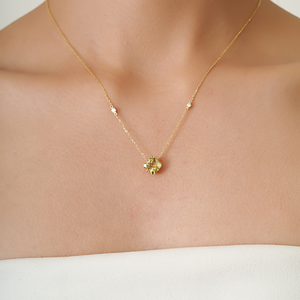 จี้รูปโคลเวอร์ประดับเพชรและโทแพซสีเหลืองทองคำแท้ 14K คุณภาพดีเยี่ยม MOQ ต่ำ เหมาะสำหรับใส่ซ้อนกัน เป็นเครื่องประดับชั้นดี - Product Image 2
