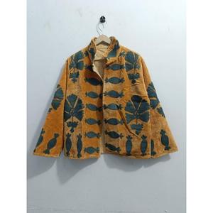 Veste d'hiver courte en velours rose pour femme avec col mandarin et broderie florale, doublure en coton - Idéale pour les fêtes et les cadeaux - Product Image 2