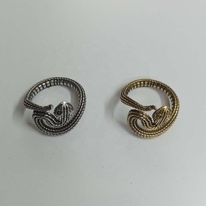Diseño de serpiente GS Metal Boho Hippie Mujeres Anillos de joyería de moda Color dorado y plateado para uso de regalos Disponible en el momento de la compra. - Product Image 1