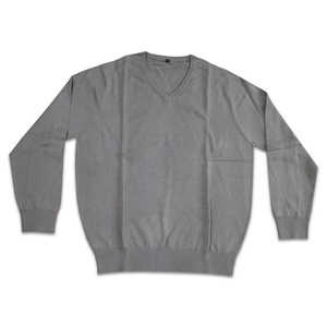 Pull-over à col en V de couleur unie en coton tricoté chaud pour hommes - Product Image 4