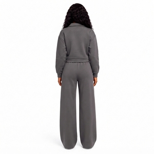 Ensemble de survêtement pour femme : veste courte zippée et pantalon de jogging large – Fournisseur de tenues de sport deux pièces - Product Image 2
