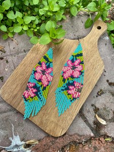 OFERTA DE TENDENCIA: Pendientes de flores rosas con cuentas, pendientes de primavera, pendientes florales largos, pendientes de cuentas tropicales, para cumpleaños - Product Image 4
