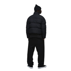 Veste matelassée en vinyle brillant personnalisée pour homme, style tendance urbain, vente chaude, fabrication en gros - Product Image 4