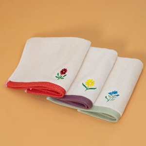 Toalla de Mano de Algodón Premium Ultra Suave, Altamente Absorbente, de Secado Rápido, para Baño, Spa, Hotel, Proveedor Mayorista, Bordado Floral - Product Image 6
