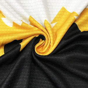 Quick Dry Basketball Uniform Customizable Team Logo Jersey And Shorts Lightweight Athletic Wear For League Games - Product Image 6