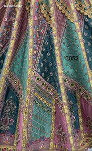 Hermoso conjunto de Lehenga-Choli de seda Gadhwal con encaje, Dori, hilo Zari, lentejuelas y pedrería, para mujer, exportador de moda. - Product Image 6