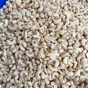 Nueces de Anacardo Crudas Comestibles de Fábrica en Vietnam, Grado WW180, Secas con Humedad Inferior al 4.8%, Servicio OEM ODM - Product Image 1