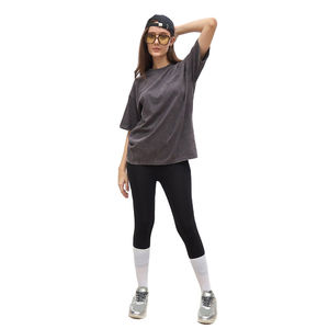 T-shirt femme délavé à l'acide en coton, style streetwear, coupe oversize, vêtements personnalisés, fournisseur d'usine OEM et marque privée - Product Image 3