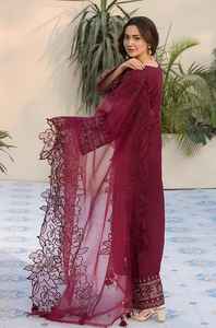 Robes de mariée personnalisées pour femmes, élégantes tenues Shalwar Kameez de style indien, robe brodée en tissu lawn et dupatta en tulle. - Product Image 3