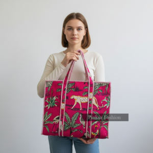 Bolso Tote de Algodón Acolchado Rosa con Estampado de Leopardo de la Selva, Bolso de Hombro de Gran Capacidad para Viaje, Estilo Boho Indio con Cierre - Product Image 1