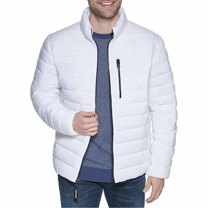 Chaqueta Acolchada con Capucha 100% Nailon con Diseño de Parches, Impermeable y Lista para el Invierno - Product Image 5