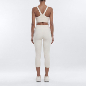 Top Selling <b>Women's</b> <b>Thermal</b> Knitted Solid Soft High Waist Scrunch Butt Workout Yoga Sports Leggings Mid Calf <b>Women</b> Capri Legging - Product Image 2