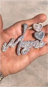 จี้ตัวอักษรเงินแท้ 925 ประดับมอสซาไนต์แบบกำหนดเอง พร้อมห่วงรูปหัวใจ ประดับเพชร VVS สไตล์ฮิปฮอป ของขวัญวันเกิดสุดเพอร์เฟกต์สำหรับผู้หญิง - Product Image 2