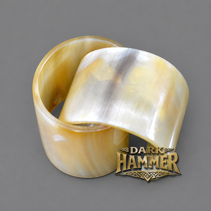 ชุดกำไลข้อมือ Dark Hammer จำนวน 2 ชิ้น ดีไซน์ทันสมัย ทำจากเขาควายธรรมชาติขัดเงา ทำด้วยมือ - Product Image 2