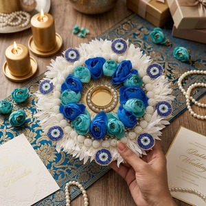Support de bougie chauffe-plat artisanal en laiton écologique, motif œil porte-bonheur floral, plateau de fleurs bleu et blanc, base Diya pour Diwali, Noël, Pâques - Product Image 3