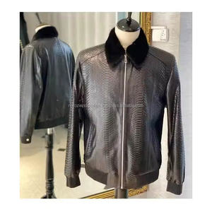 Chaqueta Varsity de Cuero Genuino Personalizada para Hombre, con Cuello Alto, Cierre Frontal, Transpirable y Ecológica, para Invierno, Venta al Por Mayor - Product Image 1