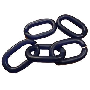 Chaîne à maillons personnalisée en résine couleur bonbon écologique pour la décoration de Noël à la maison ou au bureau - Product Image 1