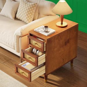 Comodino stretto in legno massello a 3 cassetti stile Mid-Century con frontale in rattan per soggiorno - Product Image 3