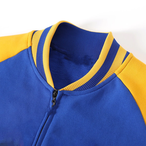 Chaqueta Universitaria de Lana Sigma Gama Rho con Bordado de Logotipo Personalizado, Color Azul Rey y Dorado, para Mujer, Resistente al Viento, Calefactable, 100% Lana - Product Image 4