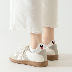 Chaussettes courtes en coton respirant pour femmes avec broderie couronne dorée, couleur unie, invisibles, pour usage quotidien - Product Image 6