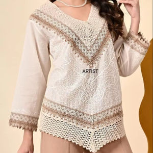 Haut en coton indien à la mode ethnique coton court kurta robe brodée bohème style hippie kurti - Product Image 1